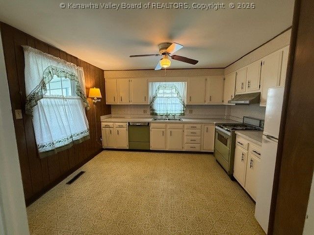 3308 Staunton Avenue Se, Charleston, WV 25304