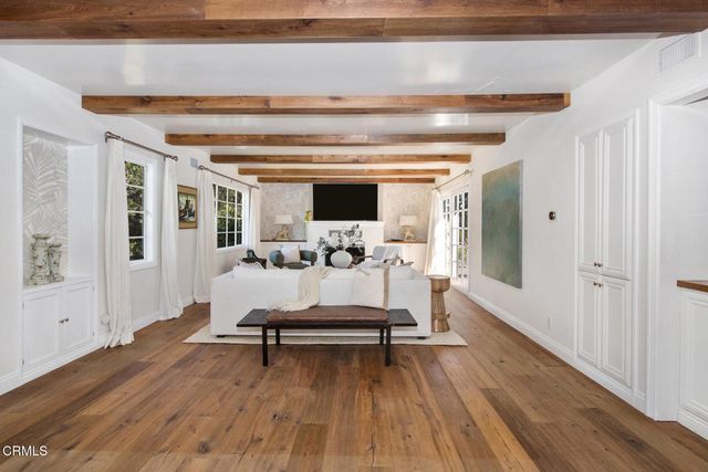 3390 Lombardy Road, Pasadena, CA 91107