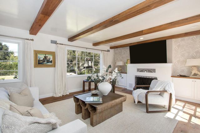3390 Lombardy Road, Pasadena, CA 91107