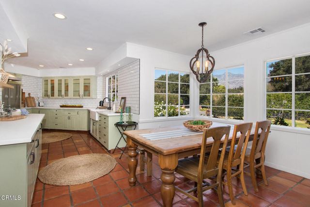 3390 Lombardy Road, Pasadena, CA 91107