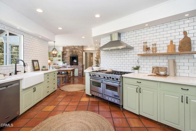 3390 Lombardy Road, Pasadena, CA 91107