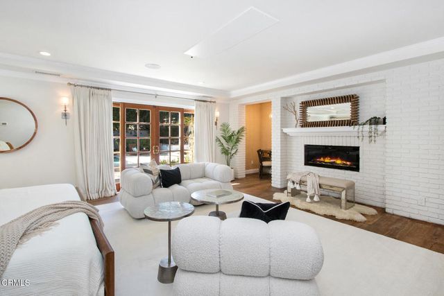 3390 Lombardy Road, Pasadena, CA 91107