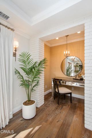 3390 Lombardy Road, Pasadena, CA 91107
