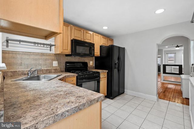 2529 E ALBERT ST, Philadelphia, PA 19125