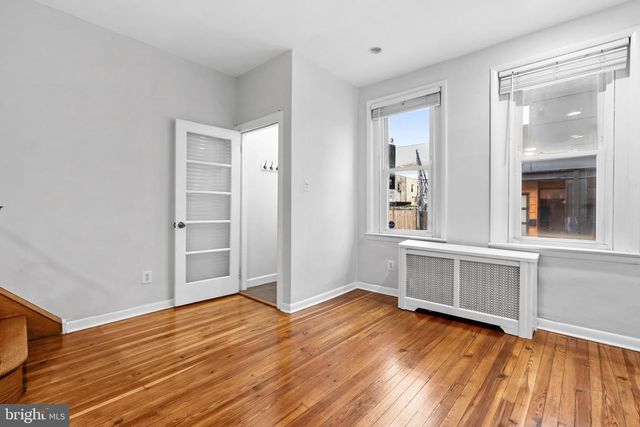 2529 E ALBERT ST, Philadelphia, PA 19125