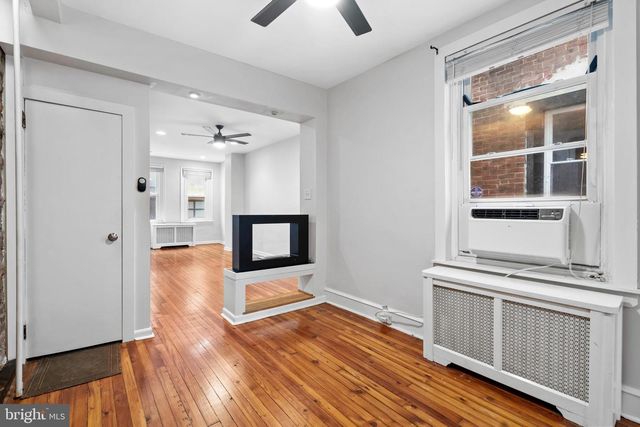 2529 E ALBERT ST, Philadelphia, PA 19125
