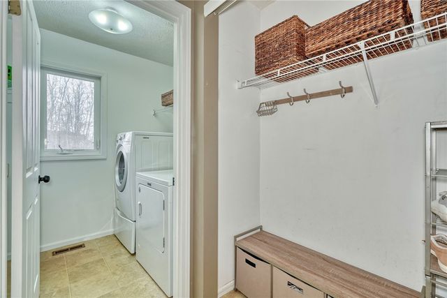 6131 La Frank Drive, Ontario, NY 14519