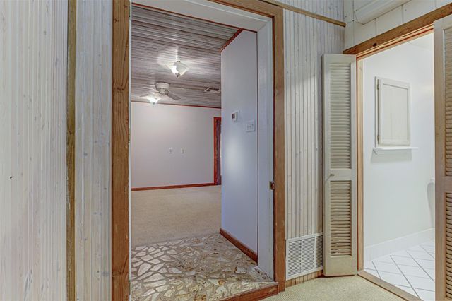 1209 Overlook CIR, Spicewood, TX 78669