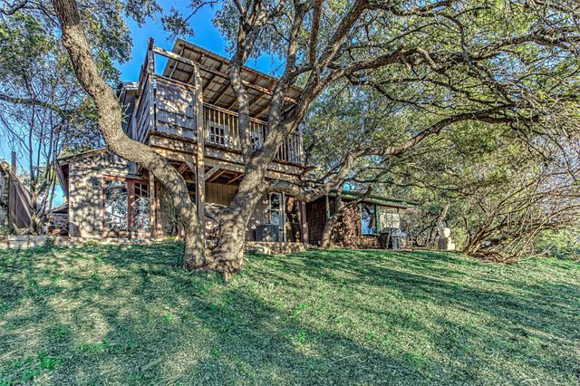 1209 Overlook CIR, Spicewood, TX 78669