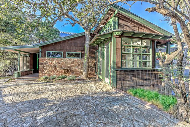 1209 Overlook CIR, Spicewood, TX 78669