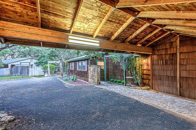 1209 Overlook CIR, Spicewood, TX 78669