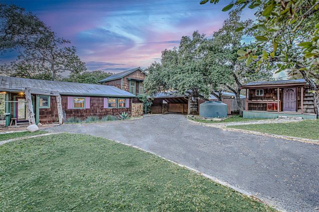 1209 Overlook CIR, Spicewood, TX 78669