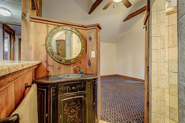 1209 Overlook CIR, Spicewood, TX 78669