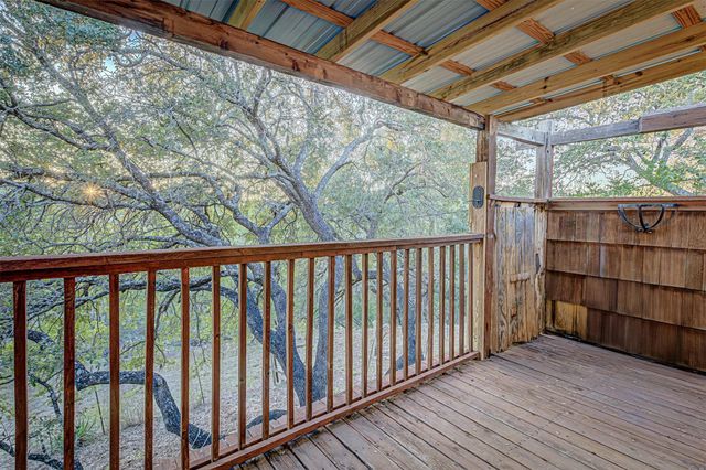 1209 Overlook CIR, Spicewood, TX 78669