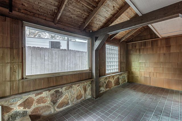 1209 Overlook CIR, Spicewood, TX 78669
