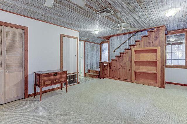 1209 Overlook CIR, Spicewood, TX 78669