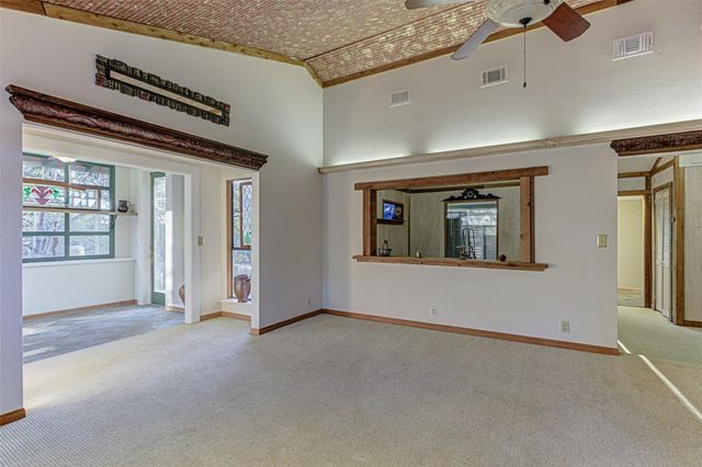 1209 Overlook CIR, Spicewood, TX 78669