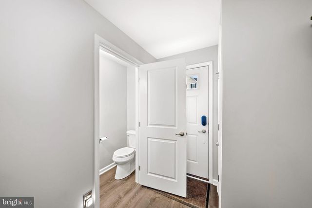 1816 HONEYSUCKLE CT, Downingtown, PA 19335