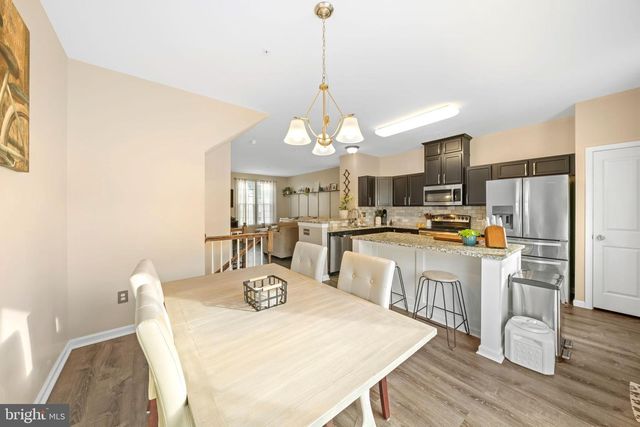 1816 HONEYSUCKLE CT, Downingtown, PA 19335