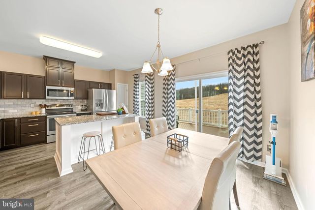 1816 HONEYSUCKLE CT, Downingtown, PA 19335