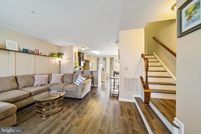 1816 HONEYSUCKLE CT, Downingtown, PA 19335