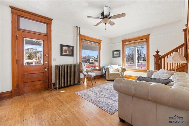 735 8th Street, Spearfish, SD 57783