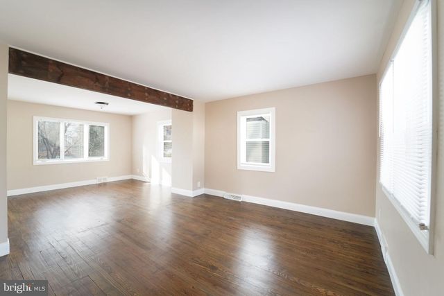 820 MARKET ST, Mount Ephraim, NJ 08059