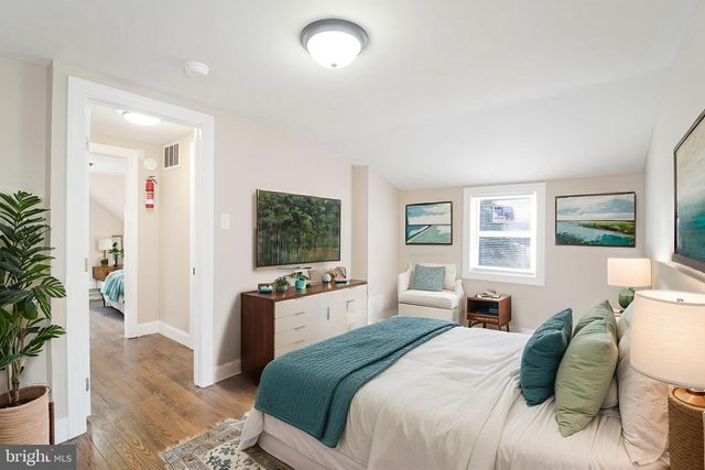 820 MARKET ST, Mount Ephraim, NJ 08059