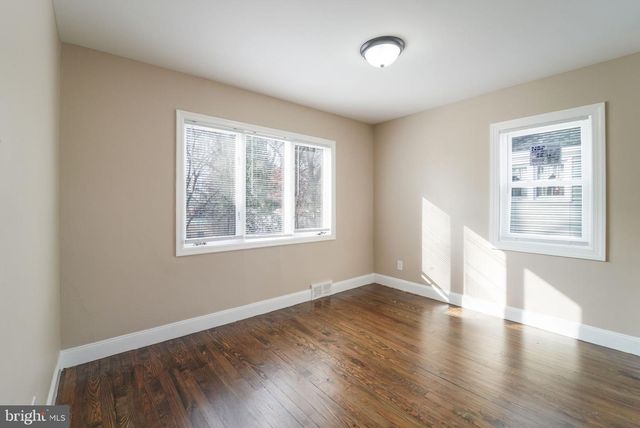 820 MARKET ST, Mount Ephraim, NJ 08059