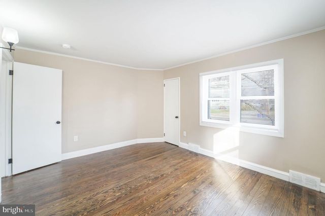 820 MARKET ST, Mount Ephraim, NJ 08059