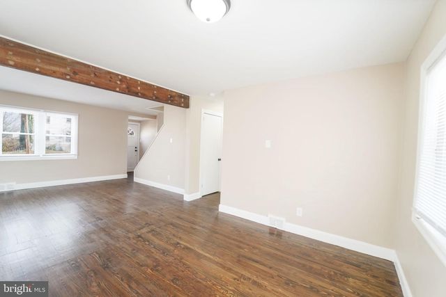 820 MARKET ST, Mount Ephraim, NJ 08059