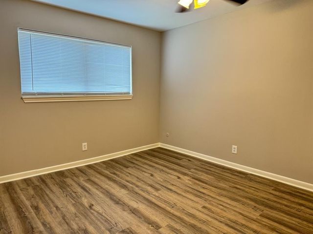 2101 6th Avenue N 8, Texas City, TX 77590