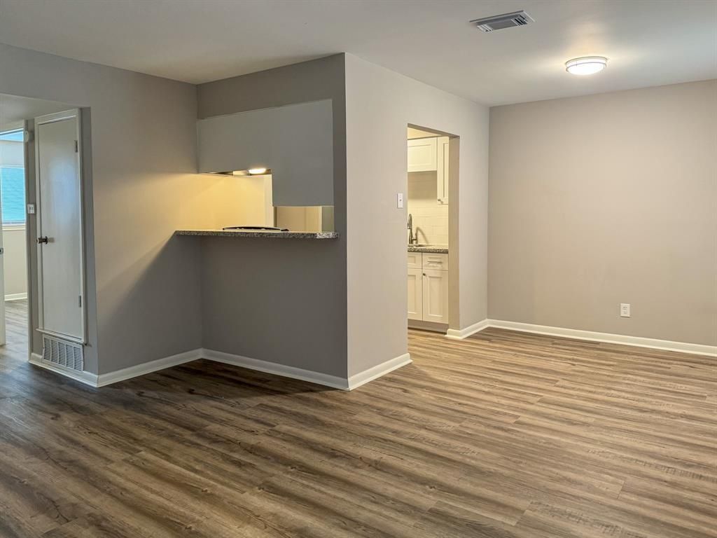 2101 6th Avenue N 8, Texas City, TX 77590