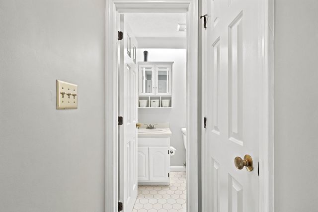 2604 Lewis O Gray Dr 2604, Saugus, MA 01906