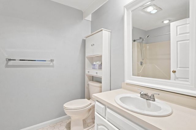2604 Lewis O Gray Dr 2604, Saugus, MA 01906