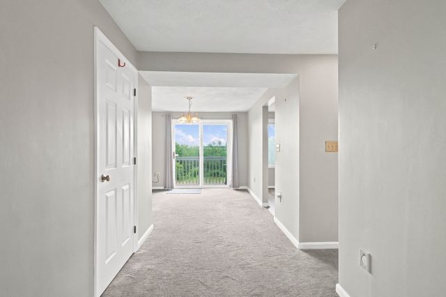 2604 Lewis O Gray Dr 2604, Saugus, MA 01906