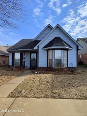 5434 Pollard Drive, Southaven, MS 38671
