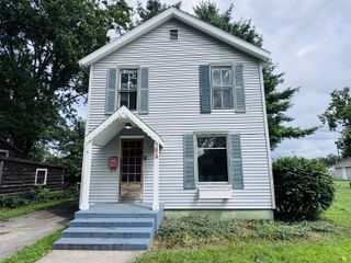 37 N Lincoln Avenue, Niles City, MI 49120