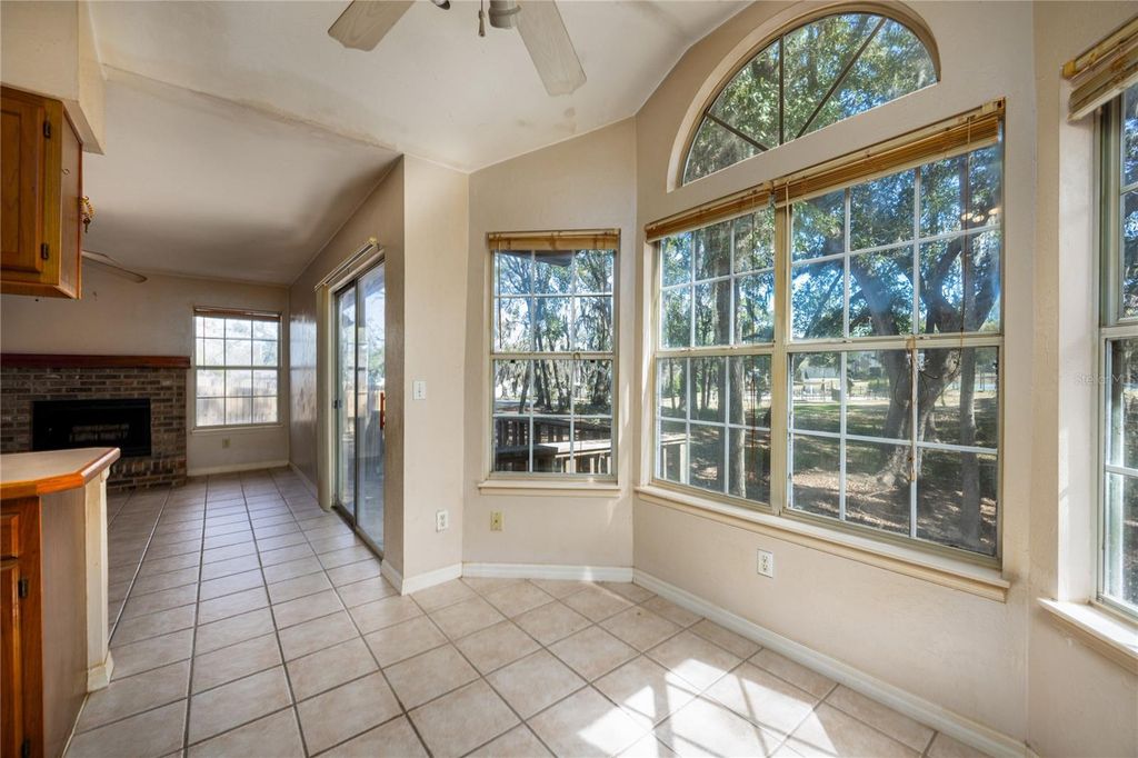 Image 22 of property listing at 3543 NW 84TH WAY, Gainesville, FL 32606