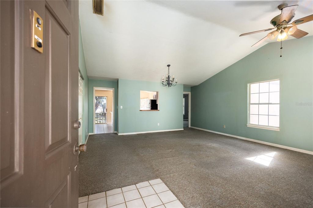 Image 8 of property listing at 3543 NW 84TH WAY, Gainesville, FL 32606