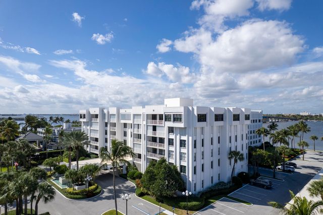 2860 S Ocean Boulevard 209, Palm Beach, FL 33480
