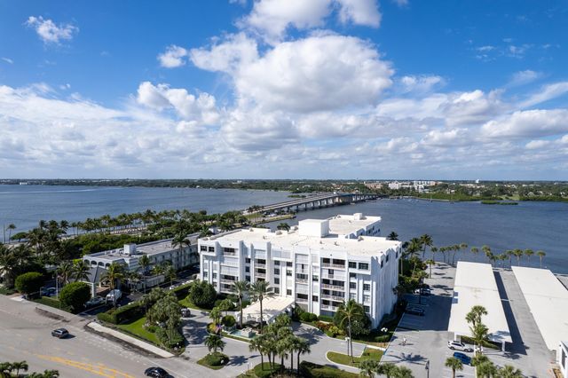 2860 S Ocean Boulevard 209, Palm Beach, FL 33480