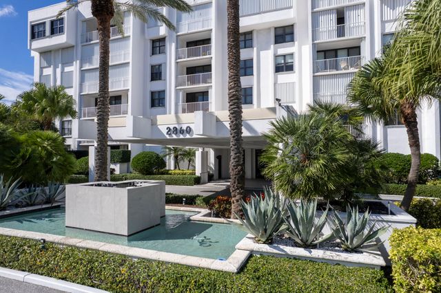 2860 S Ocean Boulevard 209, Palm Beach, FL 33480