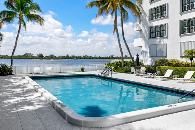 2860 S Ocean Boulevard 209, Palm Beach, FL 33480
