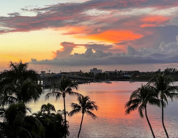 2860 S Ocean Boulevard 209, Palm Beach, FL 33480