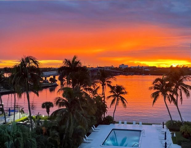 2860 S Ocean Boulevard 209, Palm Beach, FL 33480