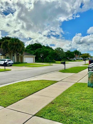 22449 Middletown Drive, Boca Raton, FL 33428