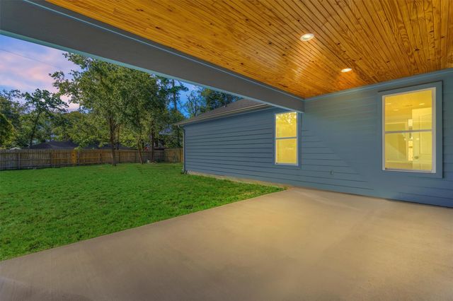 1718 Eastvale Drive, Spring, TX 77386