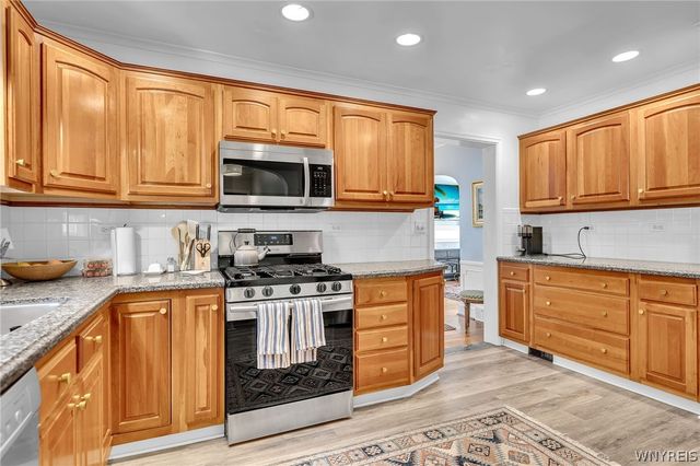 150 Burbank Drive, Amherst, NY 14226