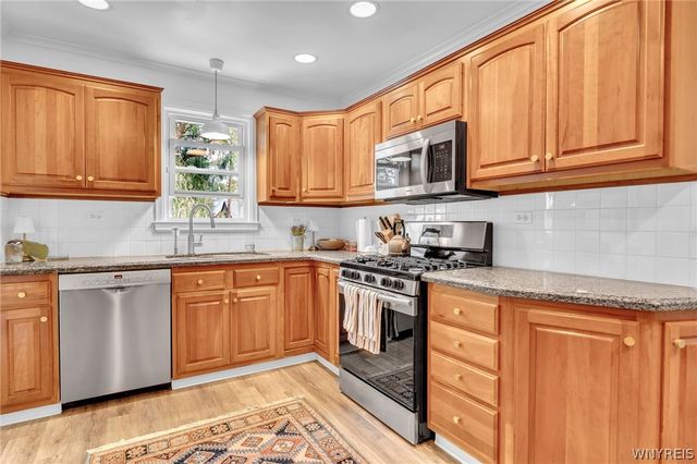 150 Burbank Drive, Amherst, NY 14226